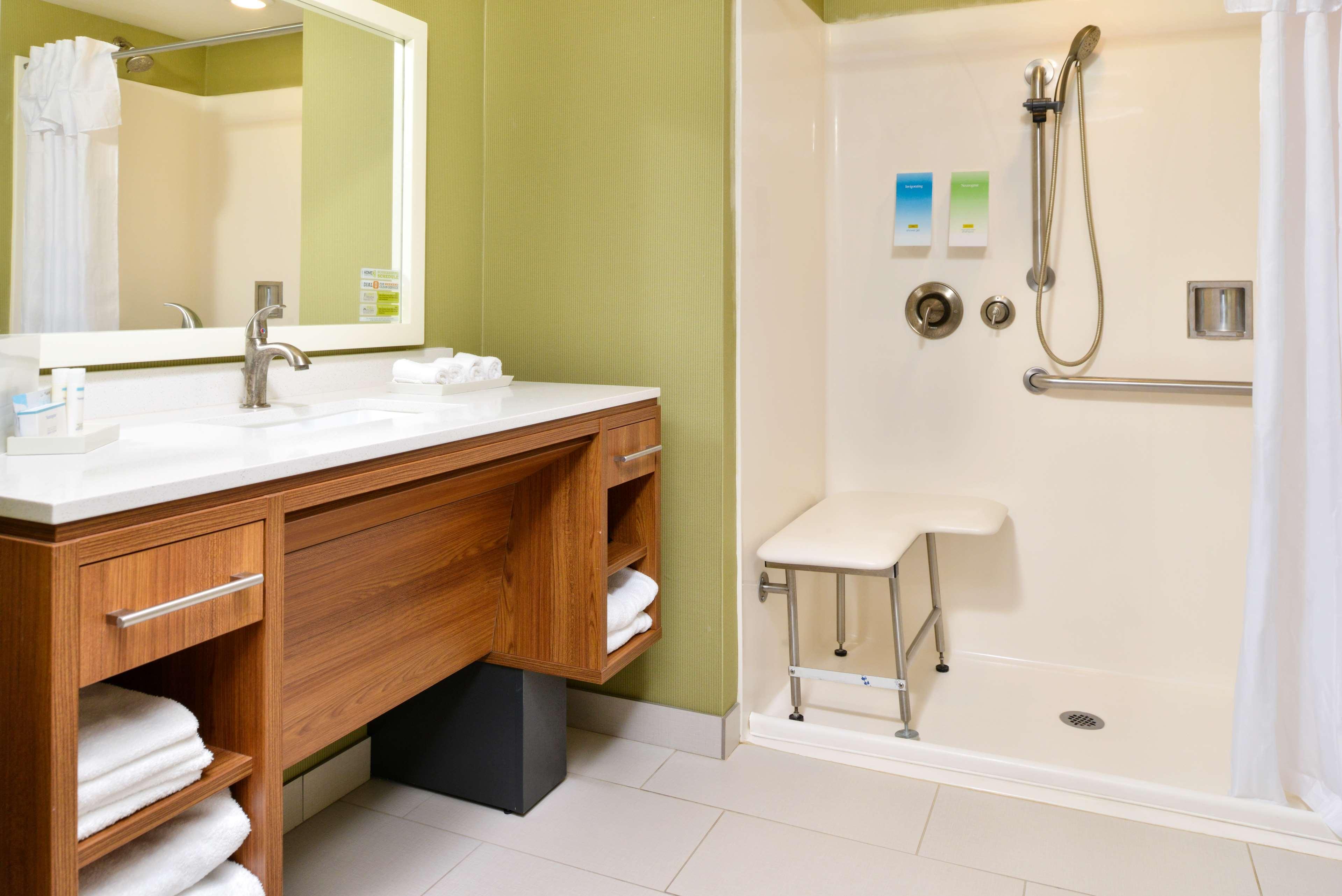Home2 Suites By Hilton Portland Хилсборо Экстерьер фото
