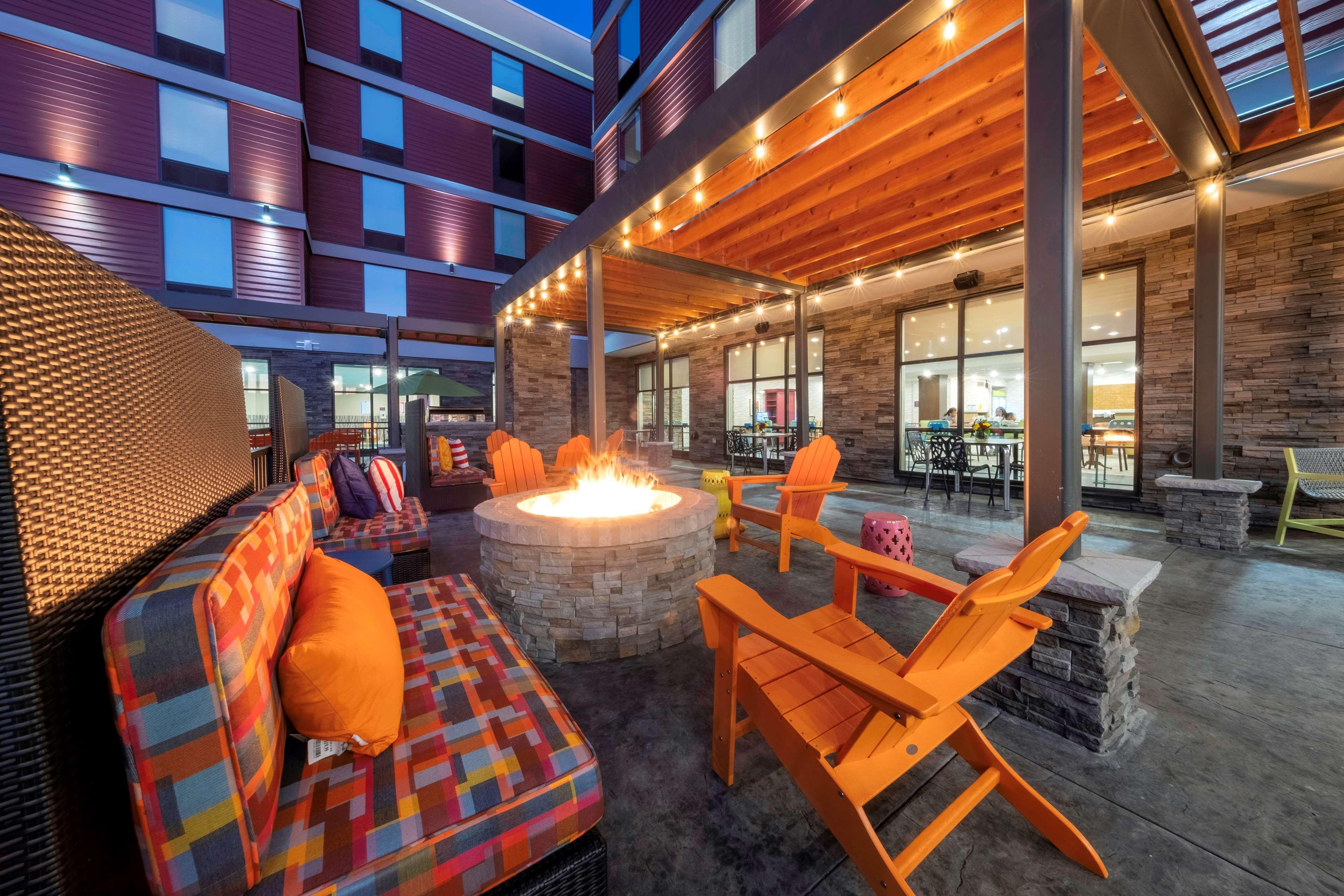 Home2 Suites By Hilton Portland Хилсборо Экстерьер фото