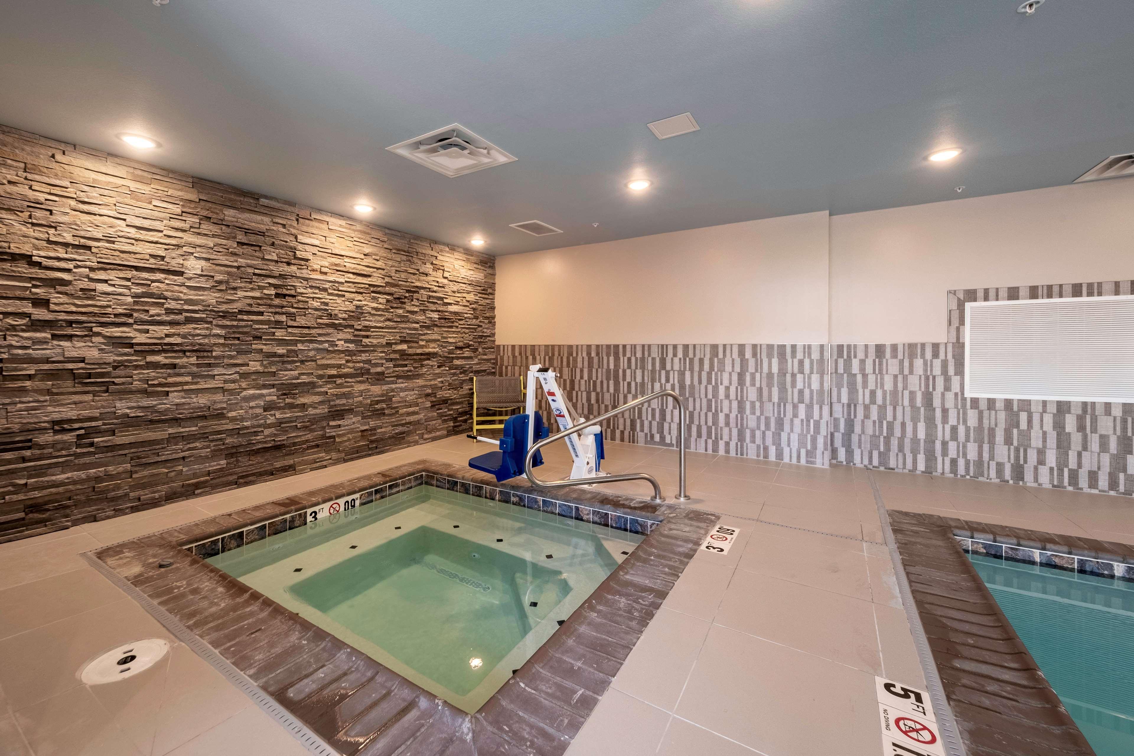 Home2 Suites By Hilton Portland Хилсборо Экстерьер фото