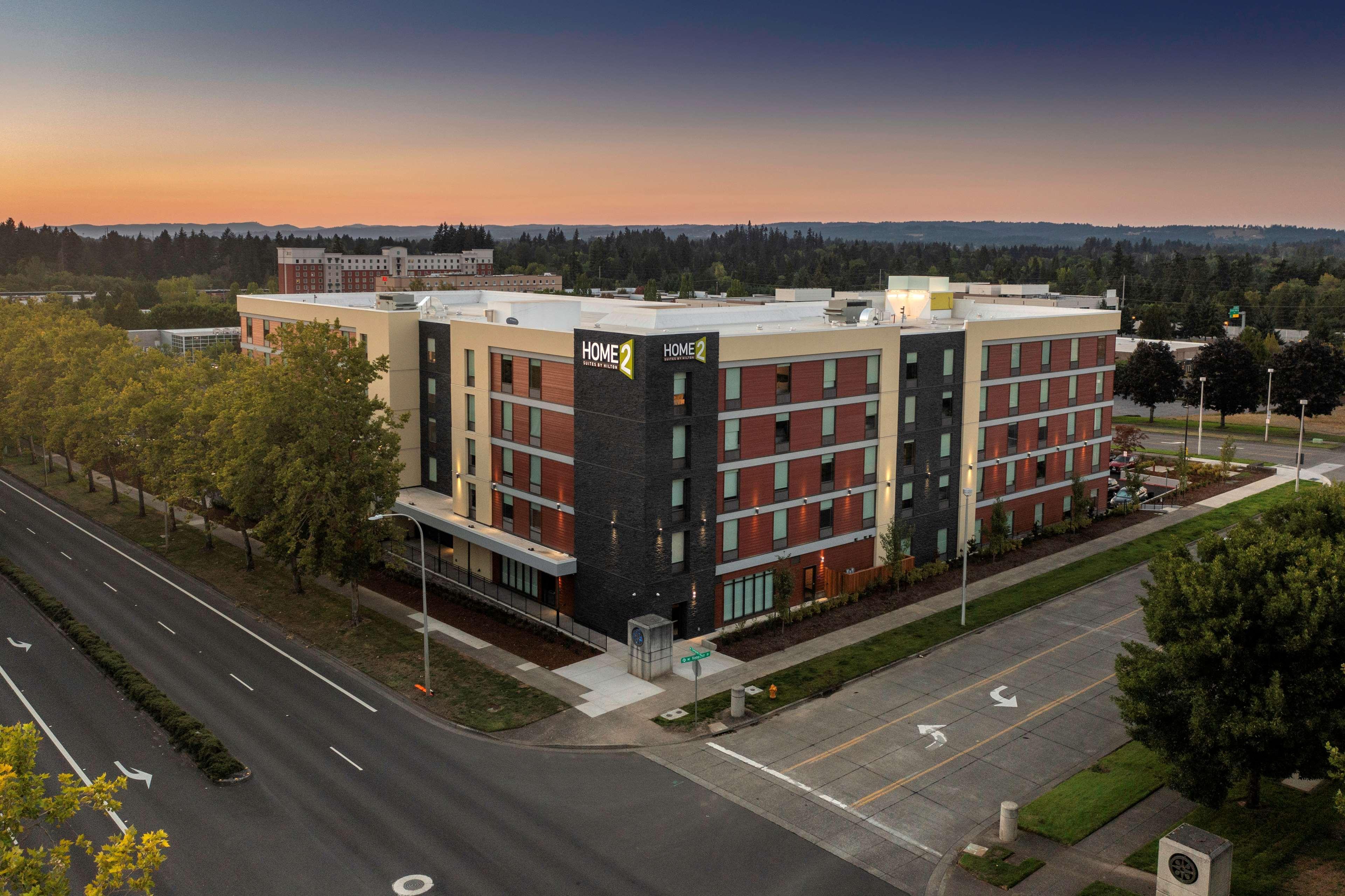 Home2 Suites By Hilton Portland Хилсборо Экстерьер фото