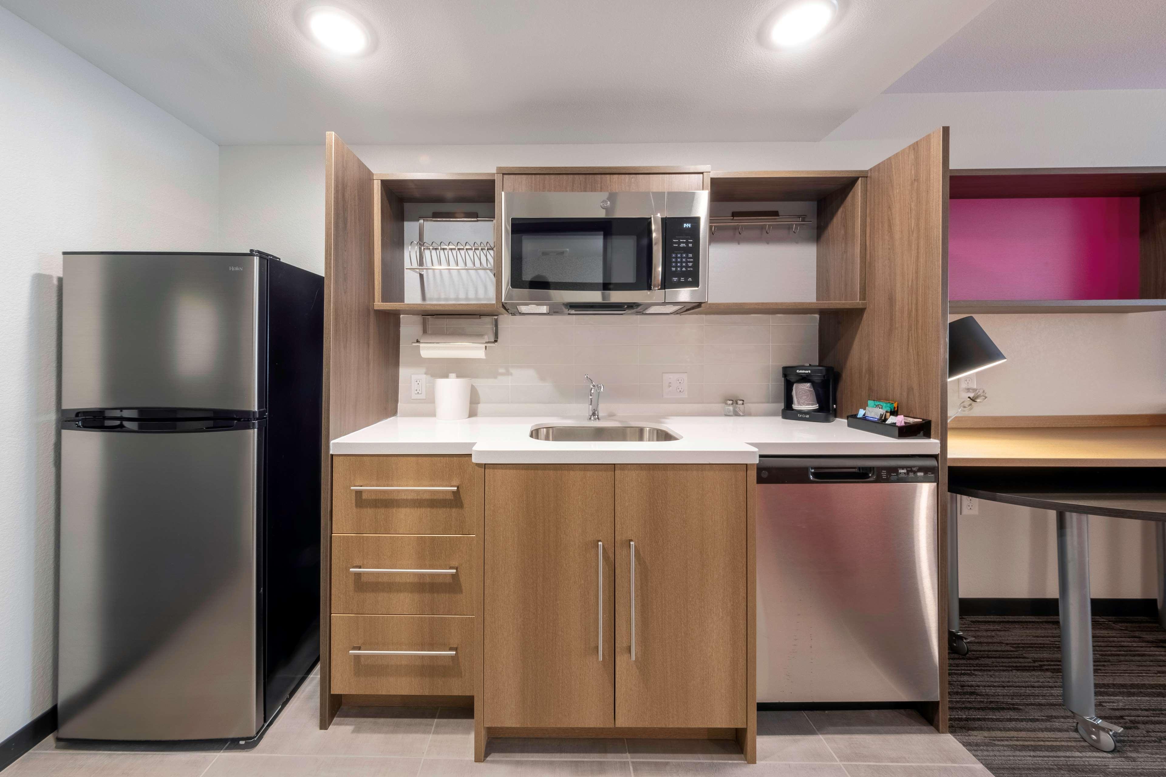 Home2 Suites By Hilton Portland Хилсборо Экстерьер фото
