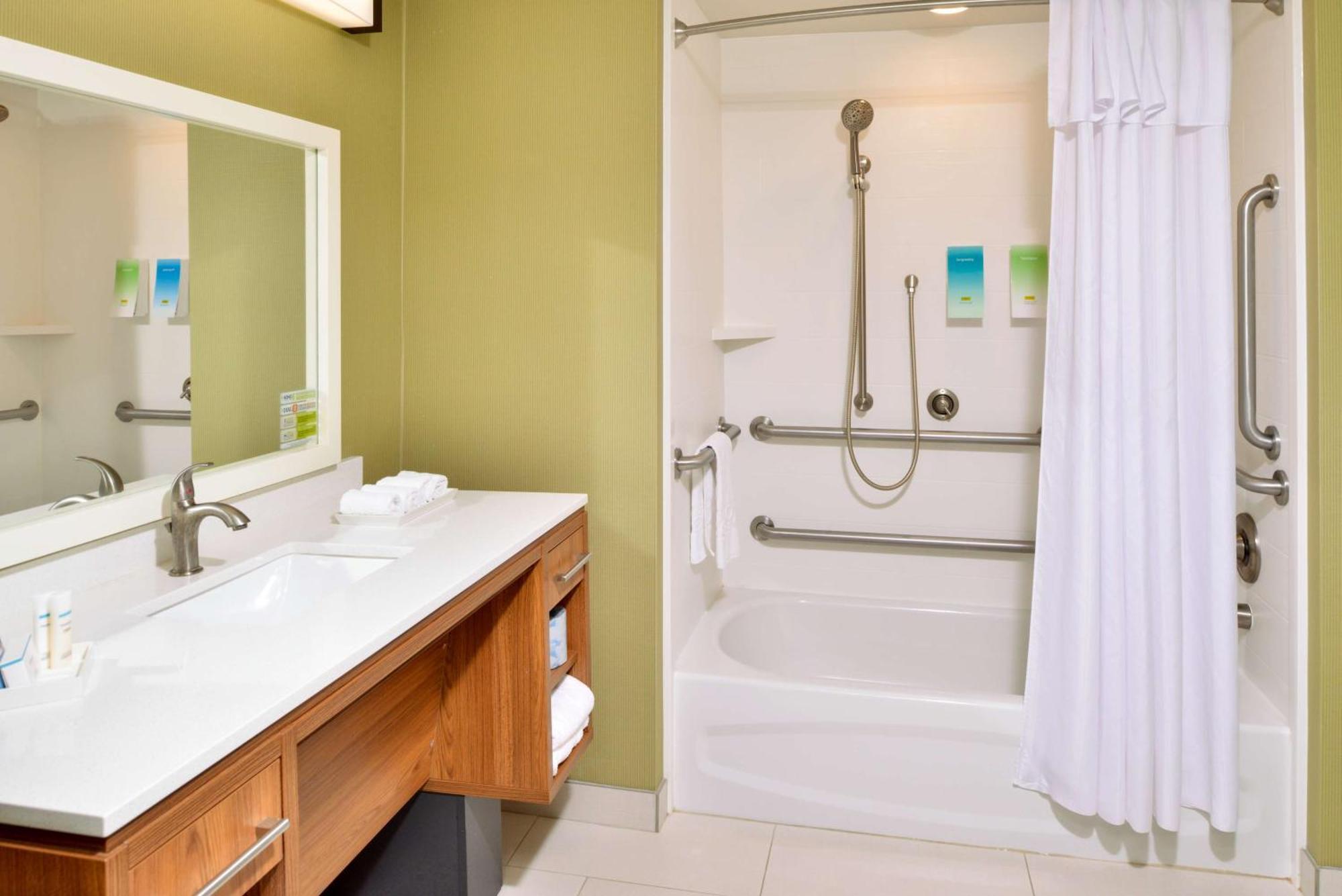 Home2 Suites By Hilton Portland Хилсборо Экстерьер фото